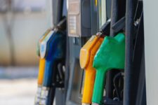litro-da-gasolina-e-do-etanol-tem-aumento-em-joinville;-preco-do-diesel-cai
