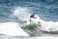 surf:-225-atletas-de-14-estados-nas-ondas-de-pernambuco