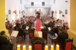 ‘musica-nas-igrejas’-se-despede-e-emociona-publico-em canasvieiras,-florianopolis