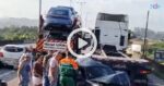 video:-engavetamento-na-br-101-em-balneario-picarras-deixa-carro-destruido