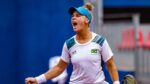 pan-de-santiago:-laura-pigossi-leva-ouro-no-tenis-feminino-e-quebra-jejum-de-36-anos