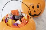 especialistas-dao-dicas-de-como-equilibrar-consumo-de-doces-no-halloween