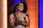 angela-bassett-e-mel-brooks-recebem-oscar-honorario-em-cerimonia-de-hollywood