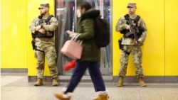 a-polemica-decisao-de-nova-york-de-usar-guarda-nacional-para-combater-crimes-no-metro